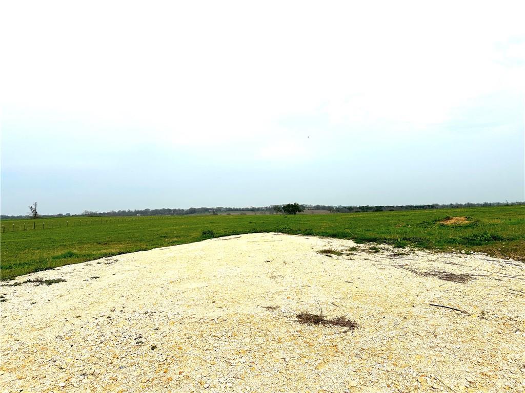 6-7 Cr 356 Road Gatesville, TX 76528 - Photo 4 of 14 a view of an ocean beach