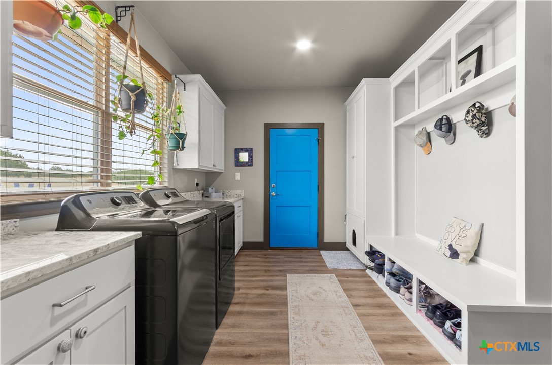 932 Whitetail Ridge Drive Kempner, TX 76539 - Photo 21 of 29 Mud/laundry room