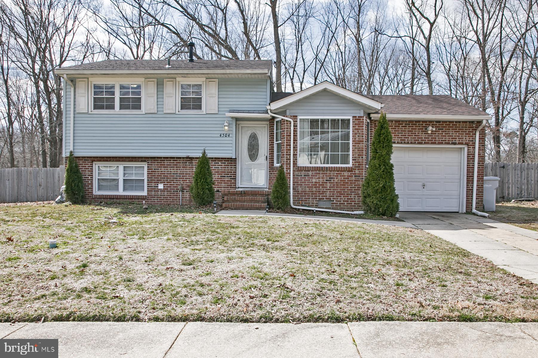 4504 Robin Road Newfield, NJ 08344 - Photo 3 of 32