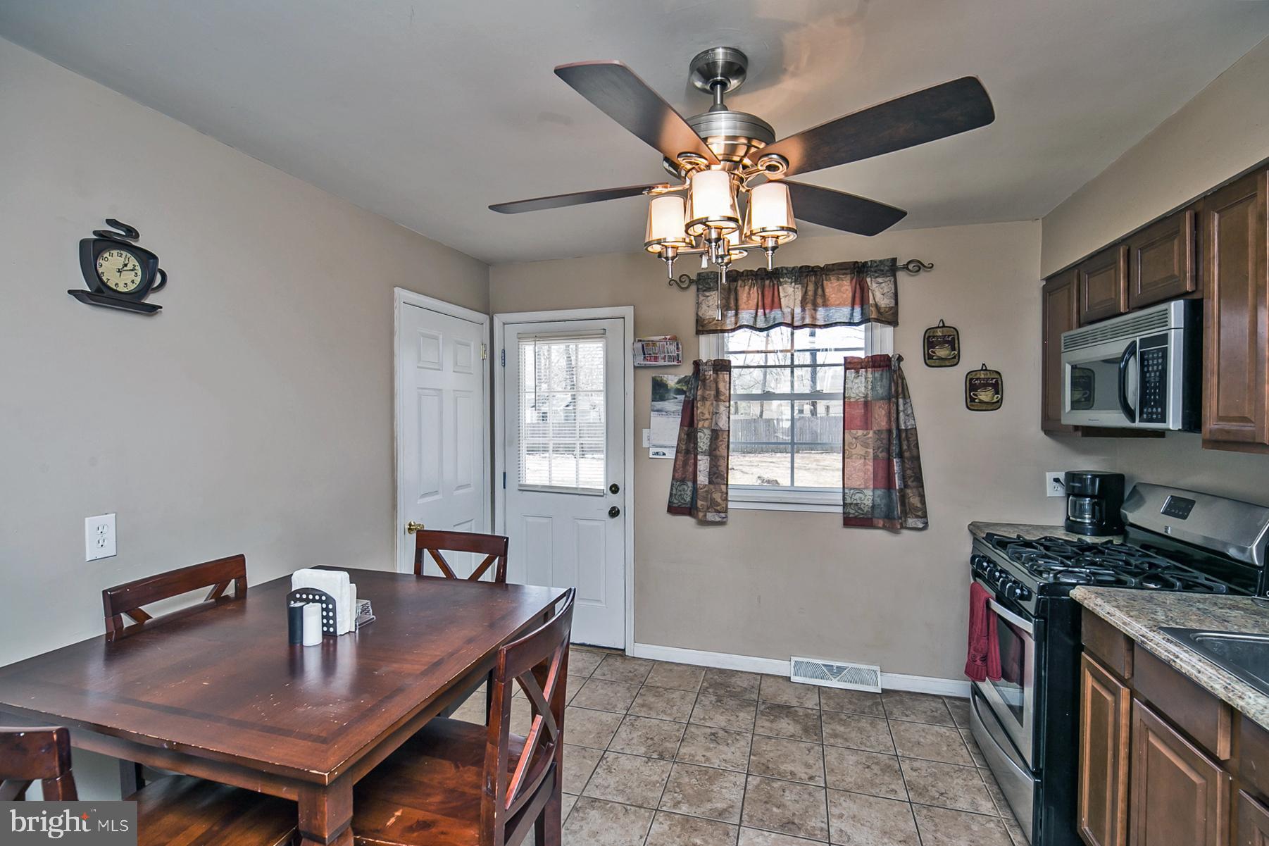 4504 Robin Road Newfield, NJ 08344 - Photo 6 of 32