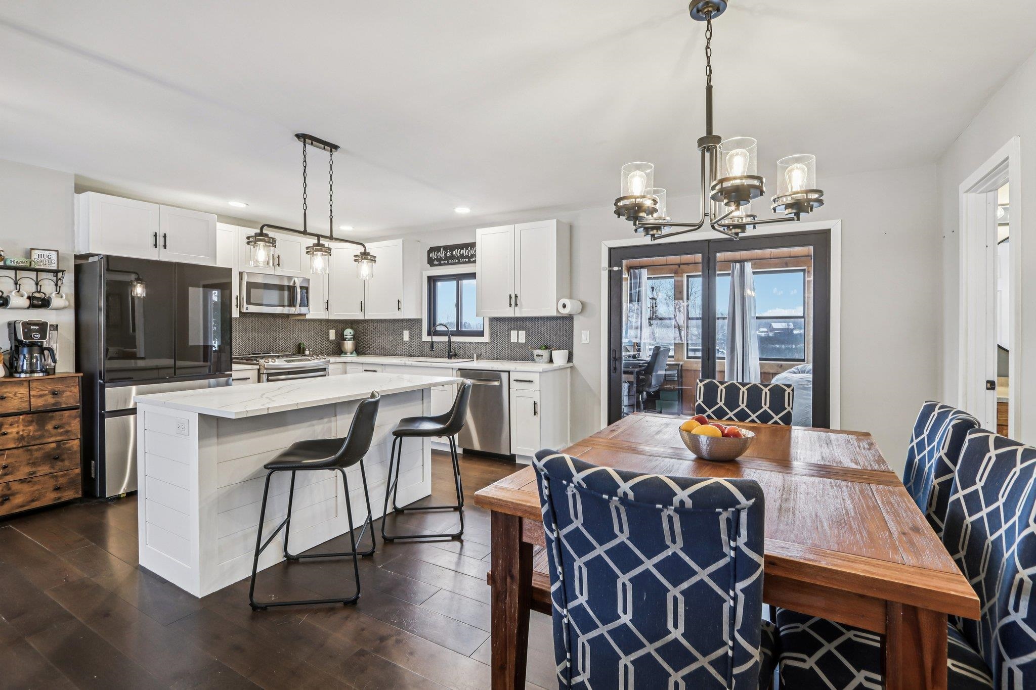 402 Schwantz Road Pardeeville, WI 53954 - Photo 6 of 33