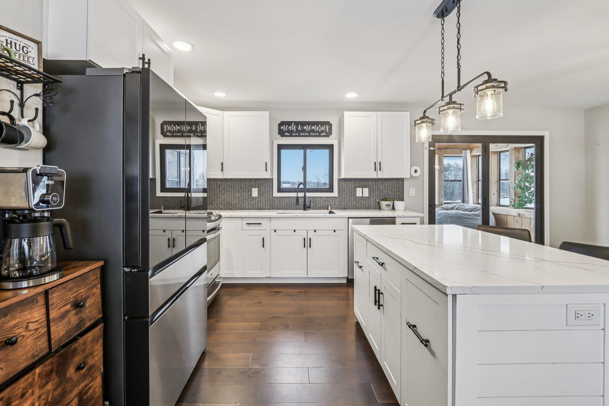 402 Schwantz Road Pardeeville, WI 53954 - Photo 9 of 33