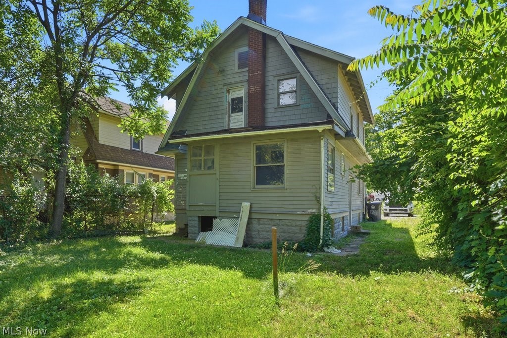 1313 Manchester Road Akron, OH 44307 - Photo 17 of 28