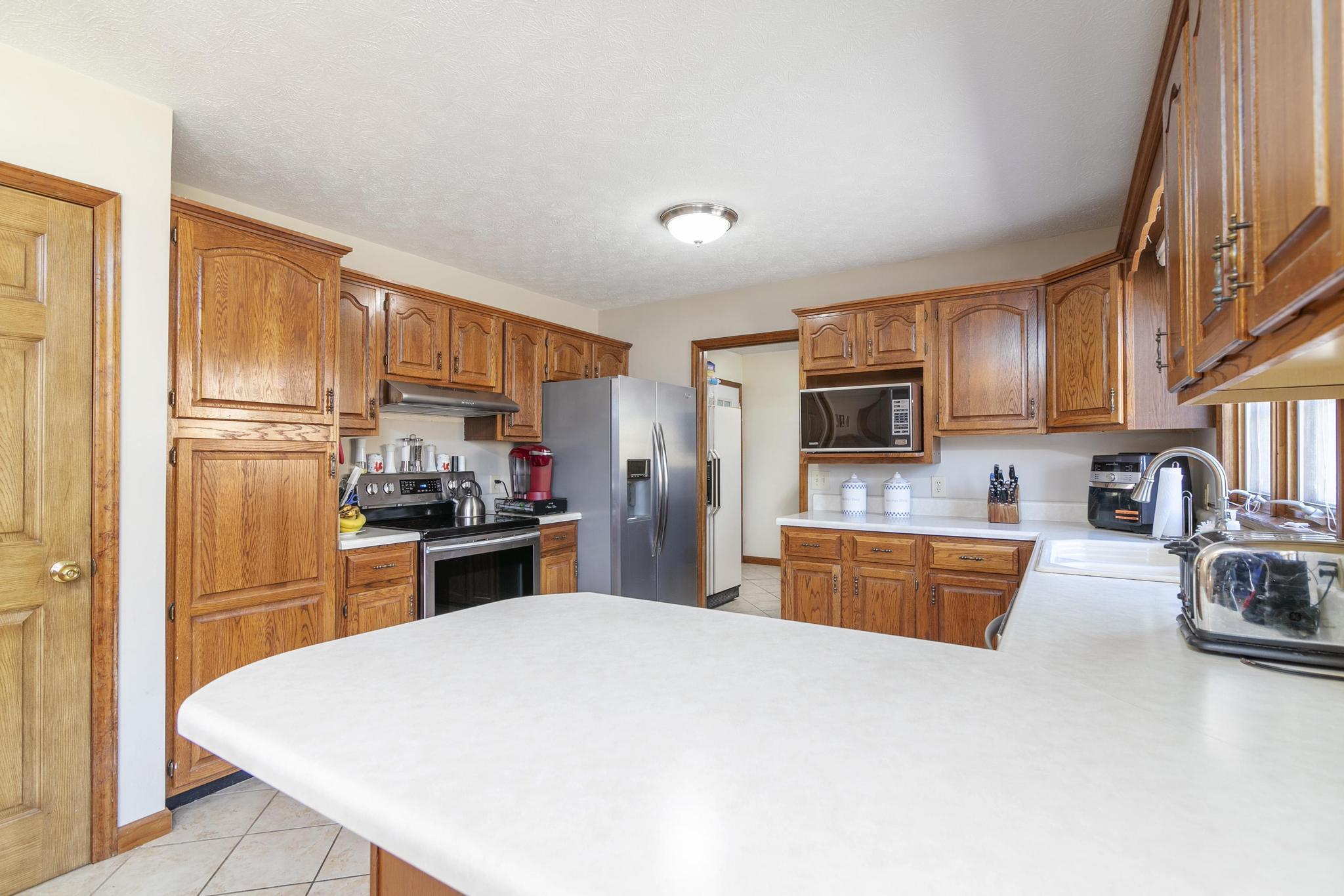 550 Packing House Road Kingsport, TN 37660 - Photo 18 of 50 550PackerHouseInt9