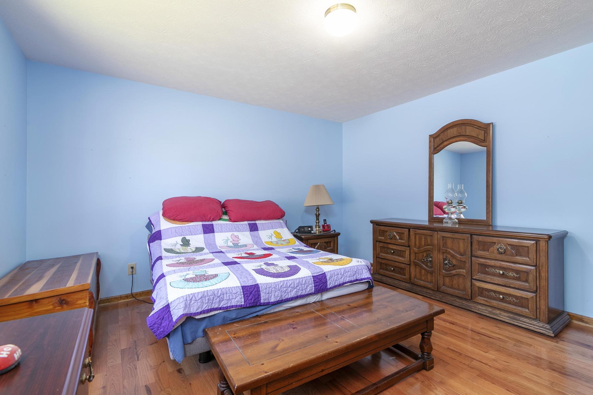 550 Packing House Road Kingsport, TN 37660 - Photo 25 of 50 550PackerHouseInt15