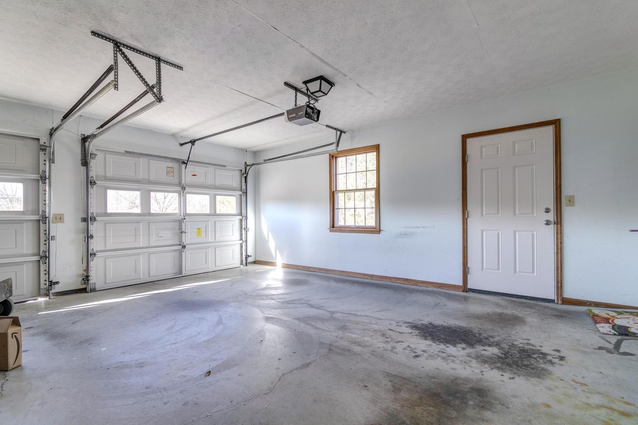 550 Packing House Road Kingsport, TN 37660 - Photo 34 of 50 550PackerHouseInt25