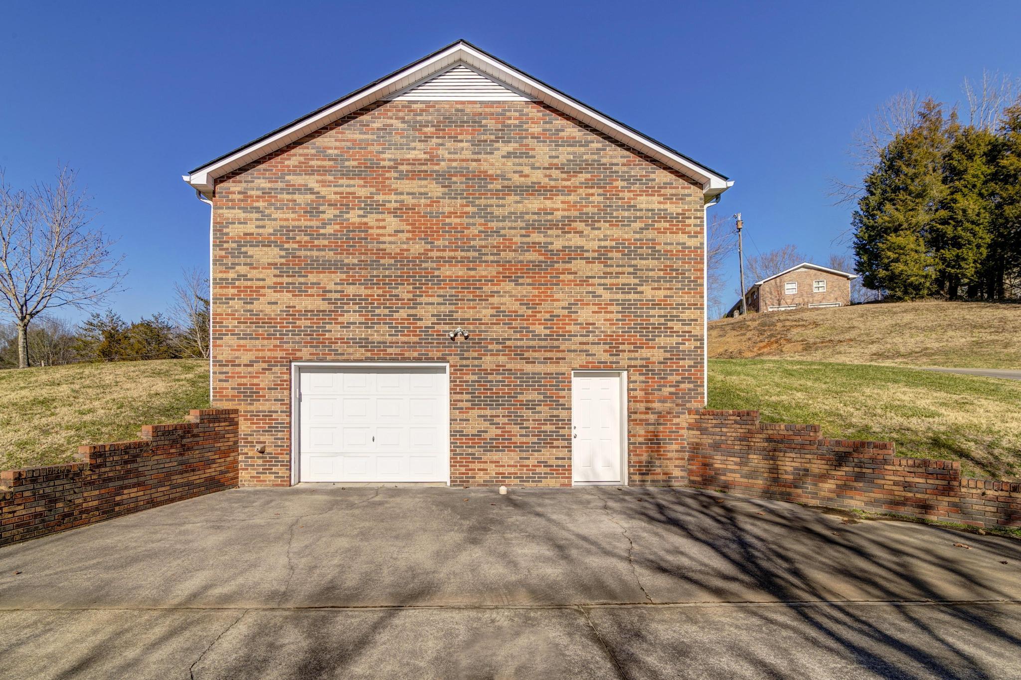 550 Packing House Road Kingsport, TN 37660 - Photo 6 of 50 550PackerHouse67