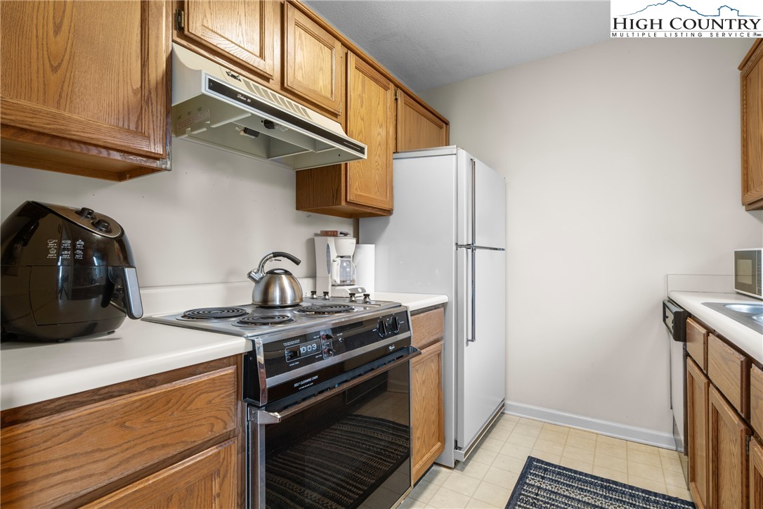 213 Meadow Ridge Road, Unit 18 Boone, NC 28607 - Photo 9 of 22 Gallery Image 9