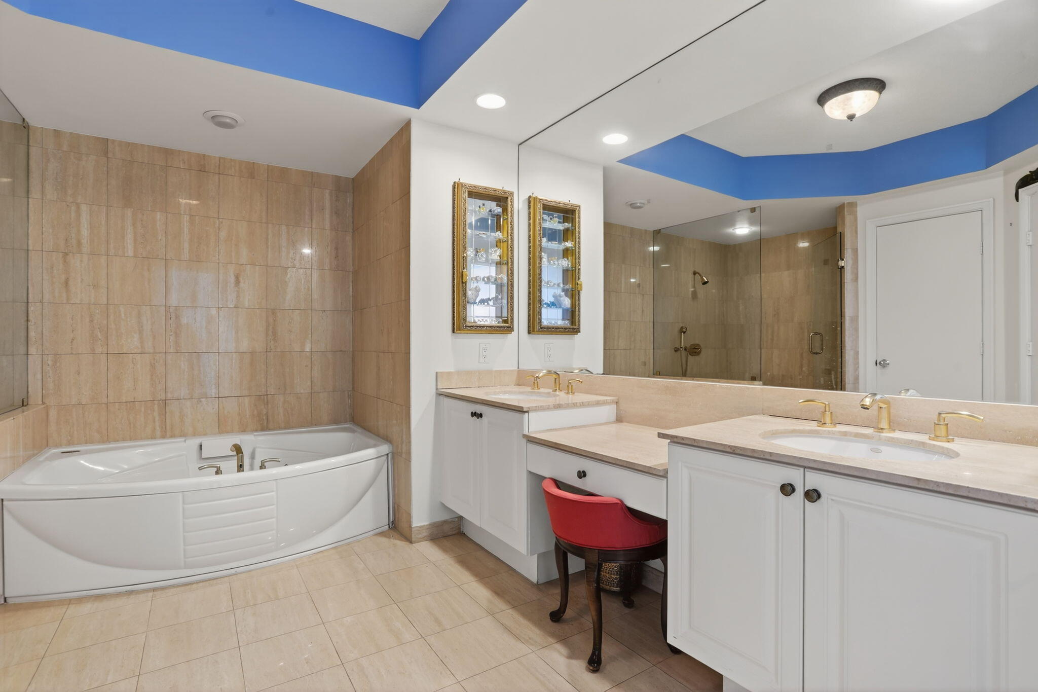 1430 South Ocean Boulevard, Unit 10A Lauderdale-by-the-Sea, FL 33062 - Photo 24 of 97 a bathroom with a bathtub and a sink