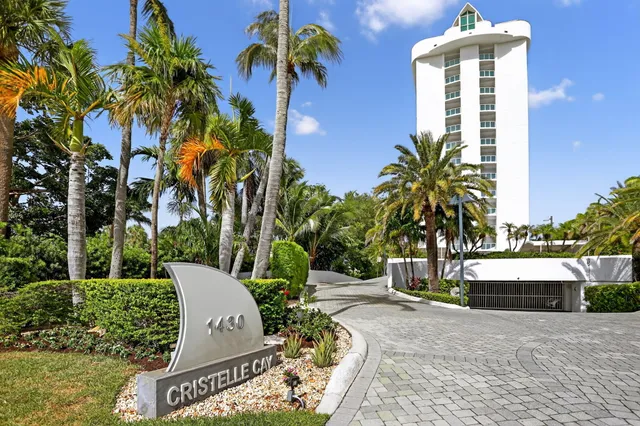 $1,899,777 | 1430 South Ocean Boulevard, Unit 10A, Lauderdale-by-the-Sea, FL 33062