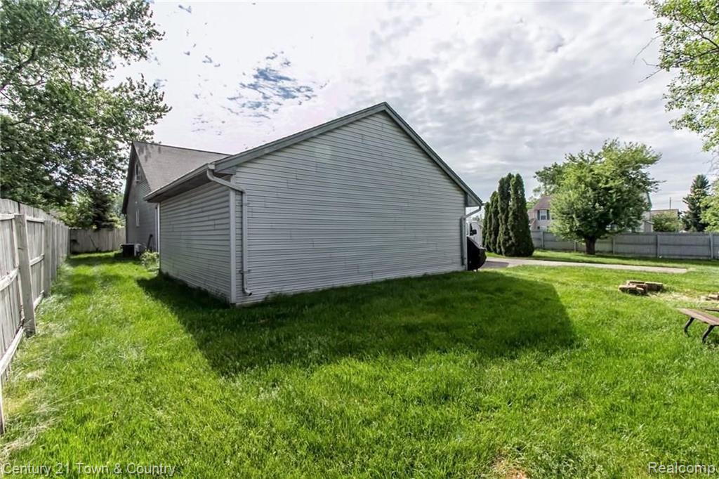 3808 Crooks Road Rochester Hills, MI 48309 - Photo 17 of 21