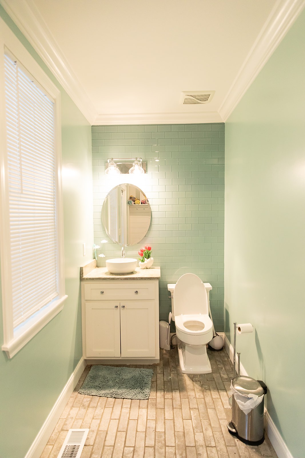 857 Hicks Cut Road Pulaski, TN 38478 - Photo 20 of 80 a bathroom with a sink toilet and shower