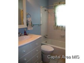 1641 Arcade Drive Springfield, IL 62702 - Photo 15 of 21