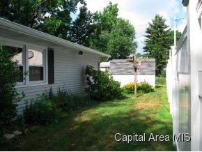 1641 Arcade Drive Springfield, IL 62702 - Photo 3 of 21