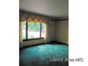 1641 Arcade Drive Springfield, IL 62702 - Photo 9 of 21