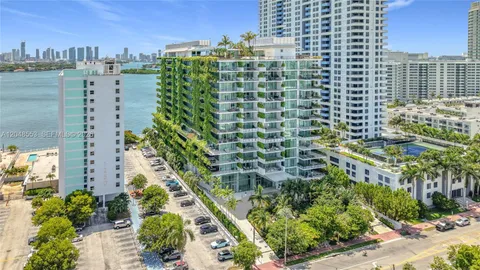 $285,000 | 1228 West Avenue, Unit 208, Miami Beach, FL 33139