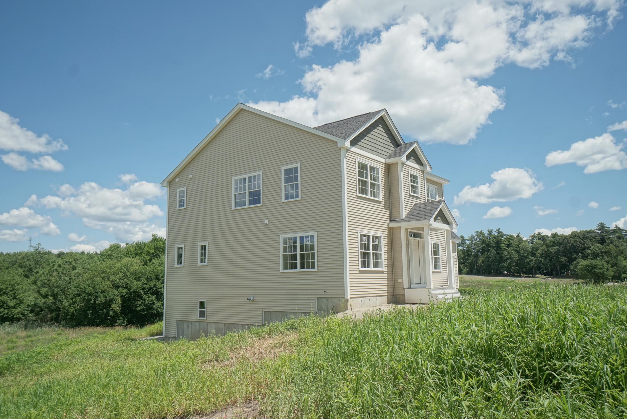 78 Island Pond Road Derry, NH 03038 - Photo 10 of 28