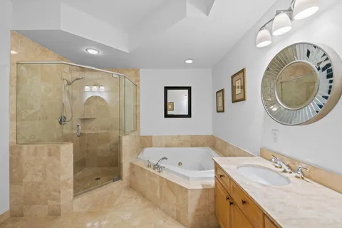 $975,000 | Undisclosed Address, Fort Lauderdale, FL 33316