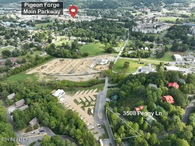 $559,900 | 3508 Peggy Lane, Pigeon Forge, TN 37863