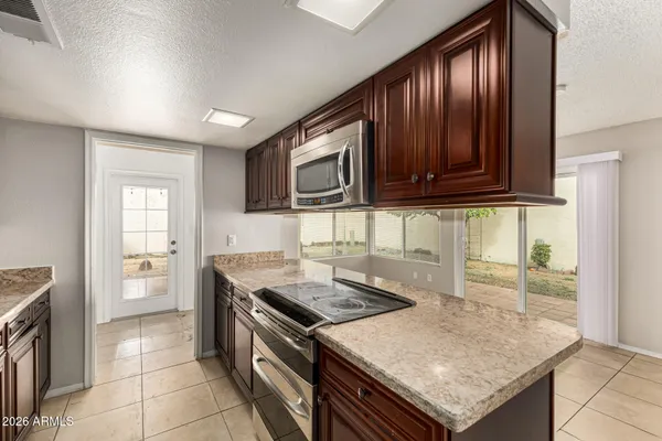 $379,600 | 3108 West Clinton Street, Phoenix, AZ 85029