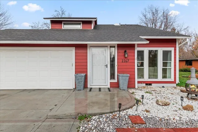 $669,000 | 2267 South White Pine Place, Boise, ID 83706