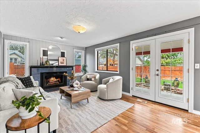 $669,000 | 2267 South White Pine Place, Boise, ID 83706