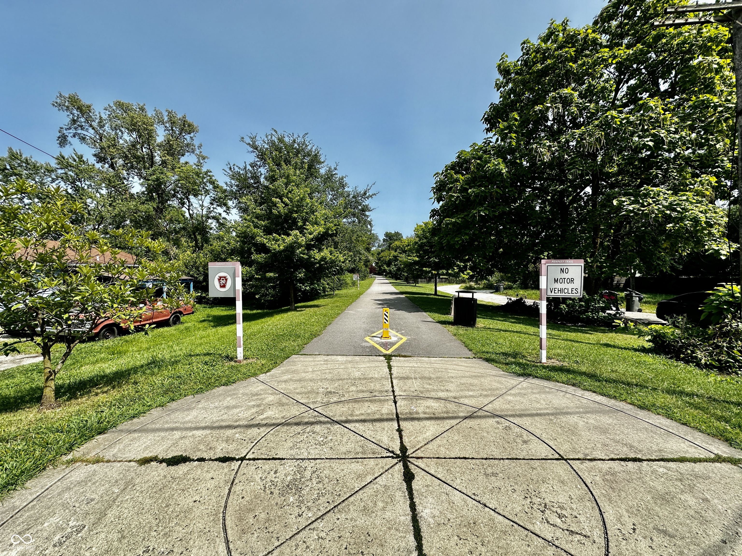 338 South Kenmore Road Indianapolis, IN 46219 - Photo 30 of 42