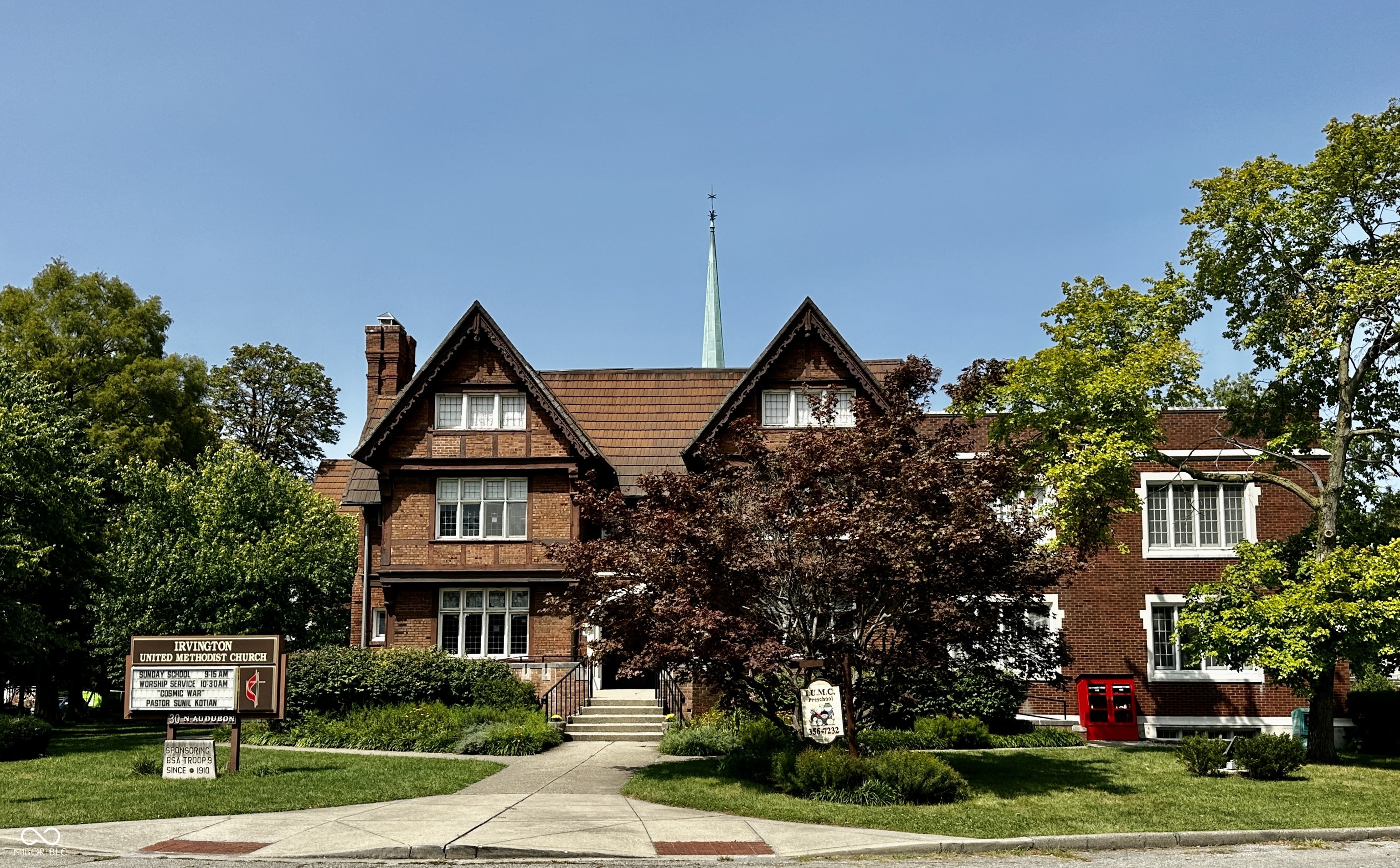 338 South Kenmore Road Indianapolis, IN 46219 - Photo 35 of 42