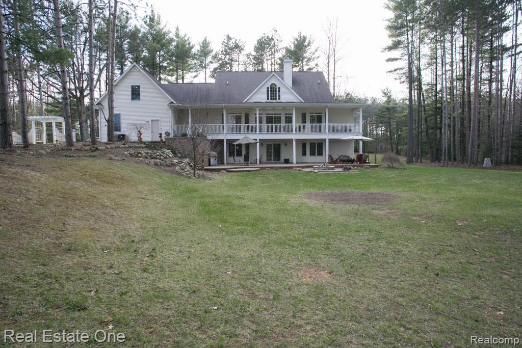 8641 Chambers Road Pinckney, MI 48169 - Photo 53 of 59 4Y0A9152.jpg