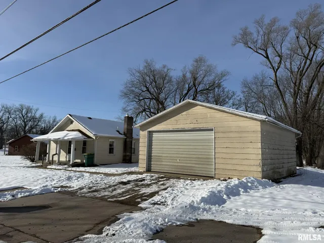$75,000 | 1004 North Pearl Street, Macomb, IL 61455