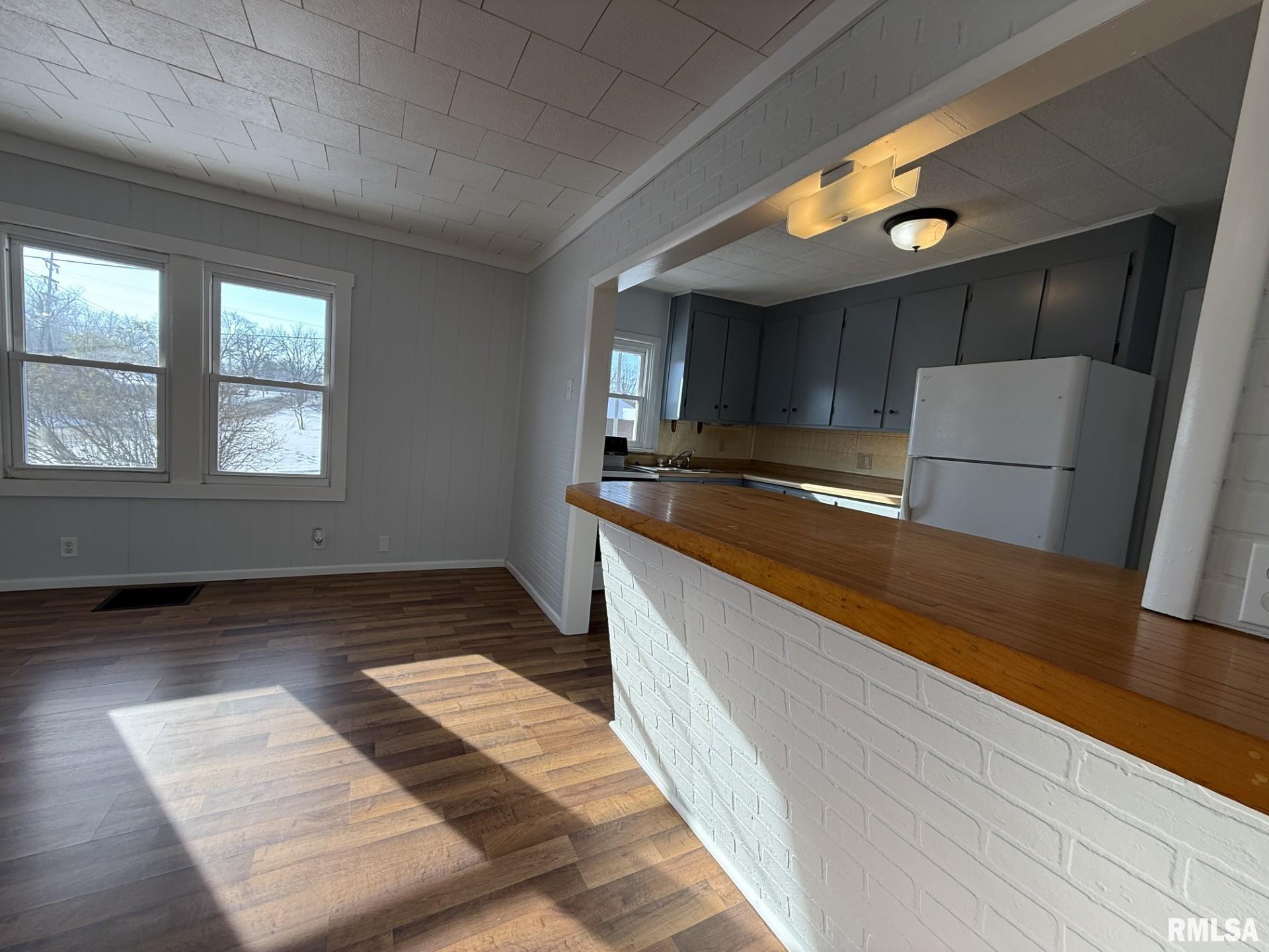 1004 North Pearl Street Macomb, IL 61455 - Photo 7 of 23