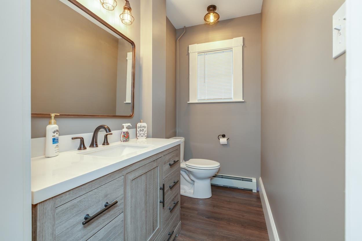 90 Linden Street Manchester, NH 03104 - Photo 12 of 40