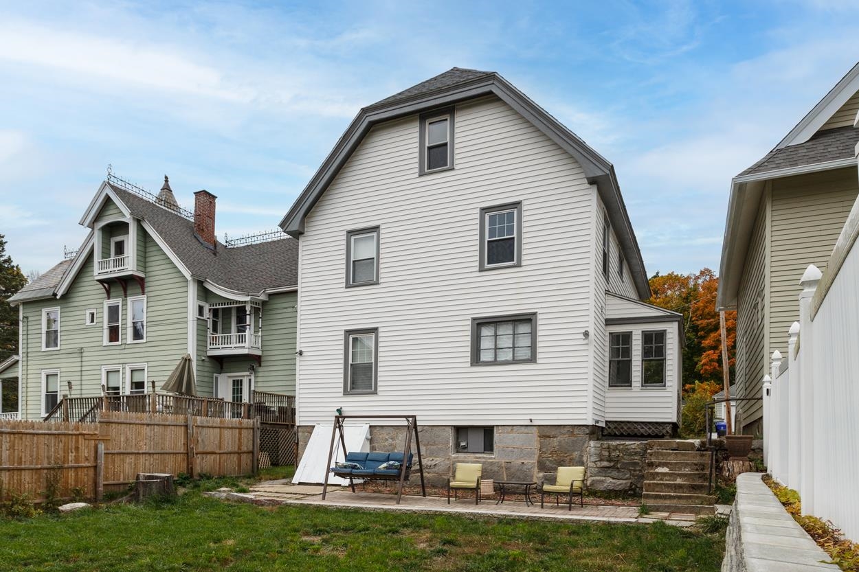 90 Linden Street Manchester, NH 03104 - Photo 31 of 40