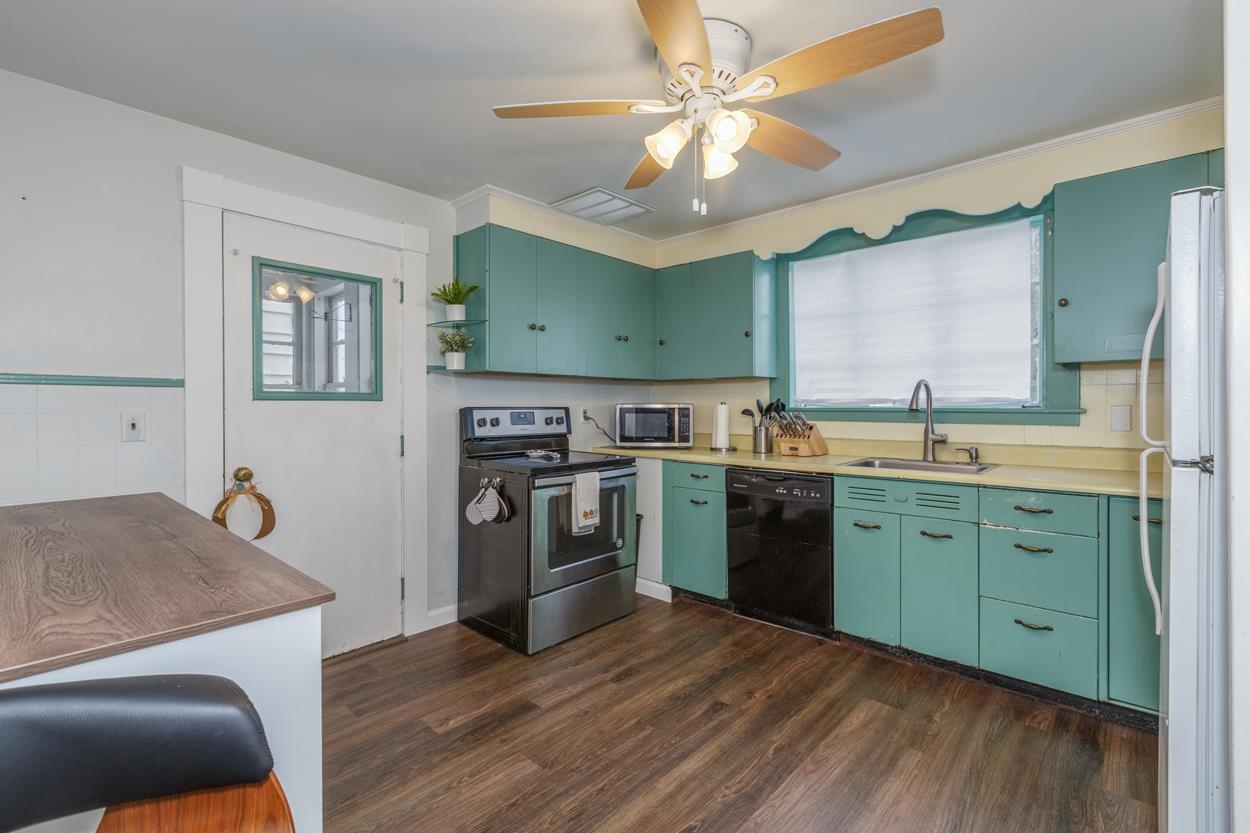 90 Linden Street Manchester, NH 03104 - Photo 7 of 40