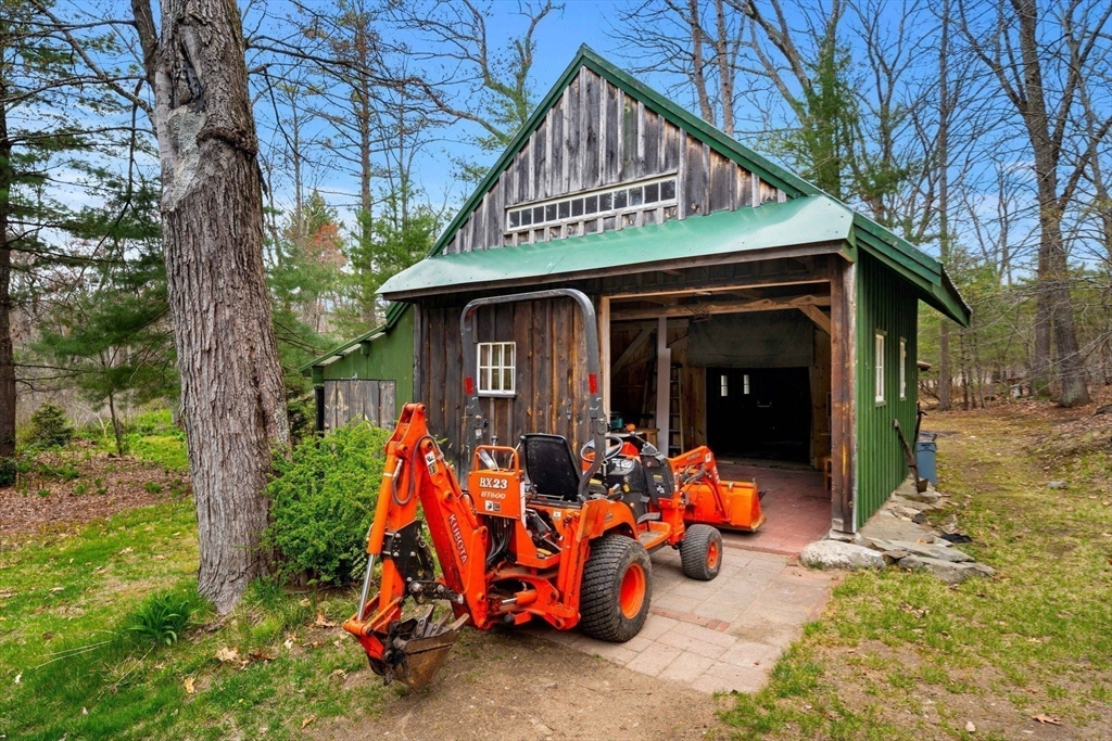 37 Oak Ridge Road Boxford, MA 01921 - Photo 31 of 41 Gallery Image 31