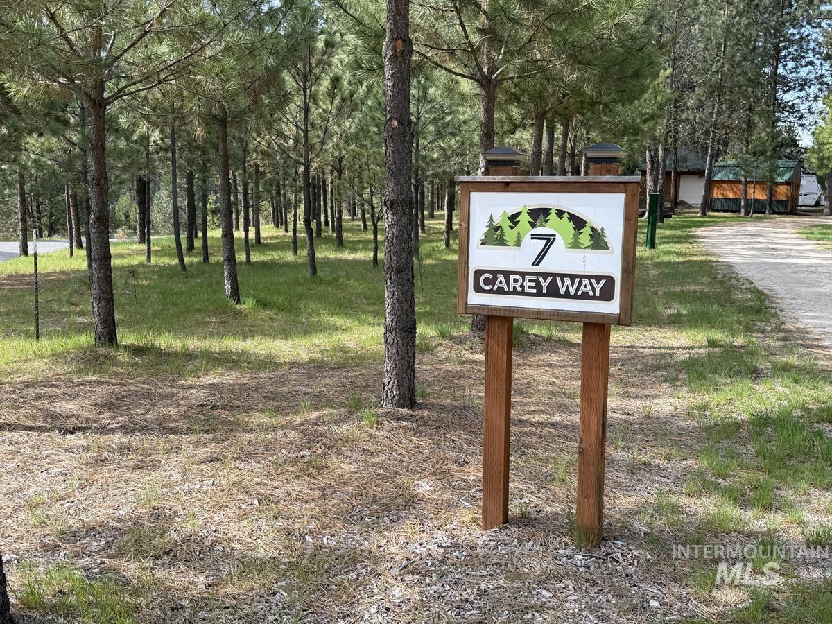 7 Carey Way Cascade, ID 83611 - Photo 3 of 43