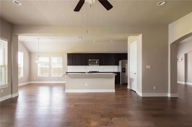 $2,595 | 3817 Gildas Path, Pflugerville, TX 78660