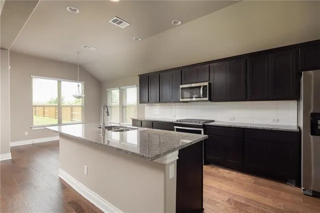 $2,595 | 3817 Gildas Path, Pflugerville, TX 78660