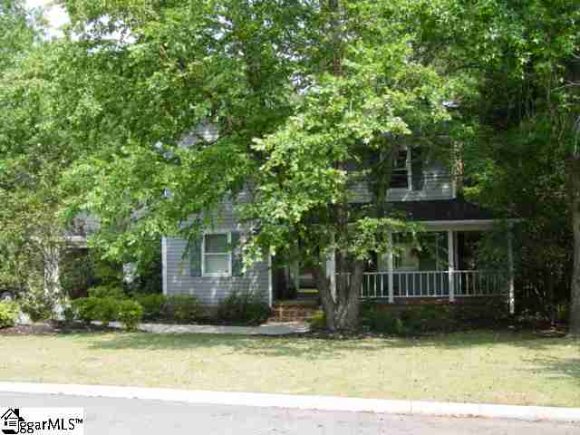 107 St Andrews Way Greenville, SC 29607 - Photo 2 of 20 Gallery Image 2