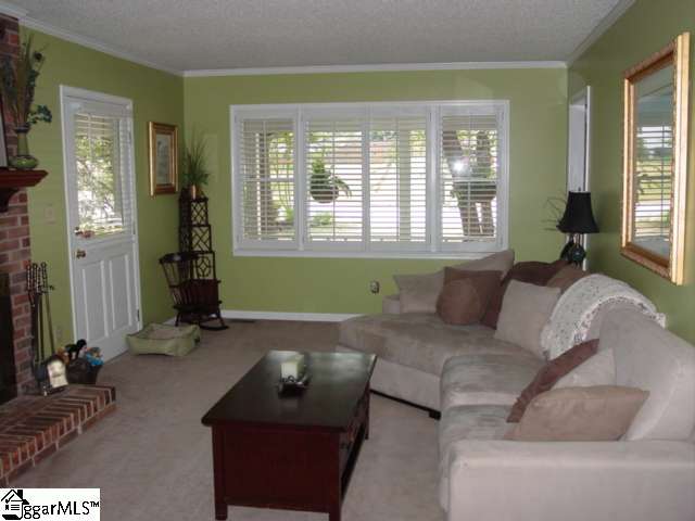 107 St Andrews Way Greenville, SC 29607 - Photo 5 of 20 Gallery Image 5