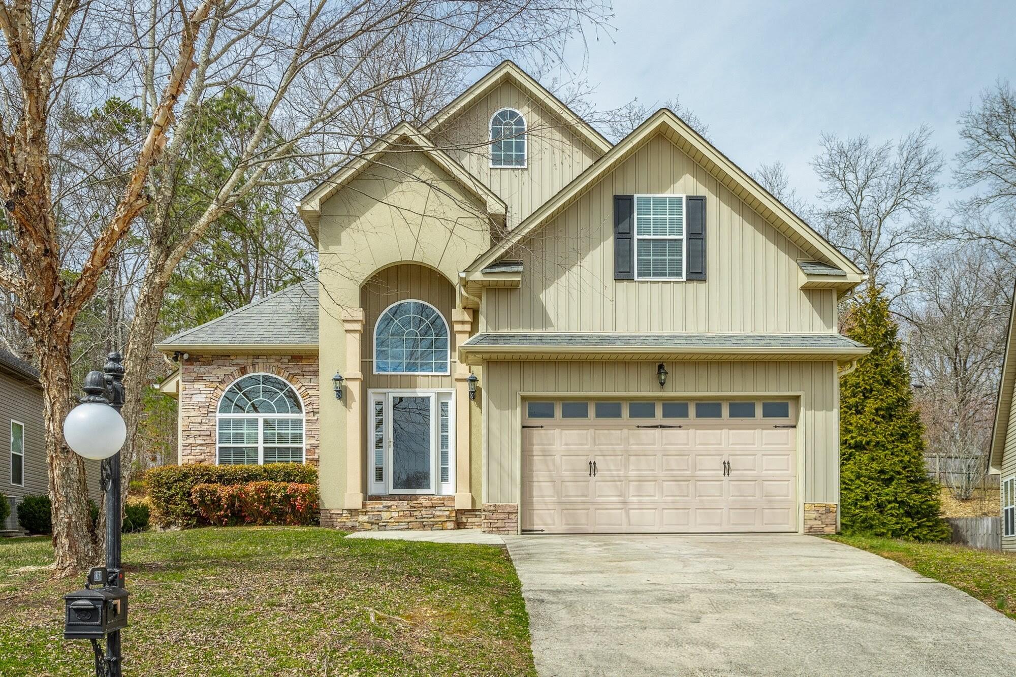 Welcome Home!... 2261 Lake Mist Drive