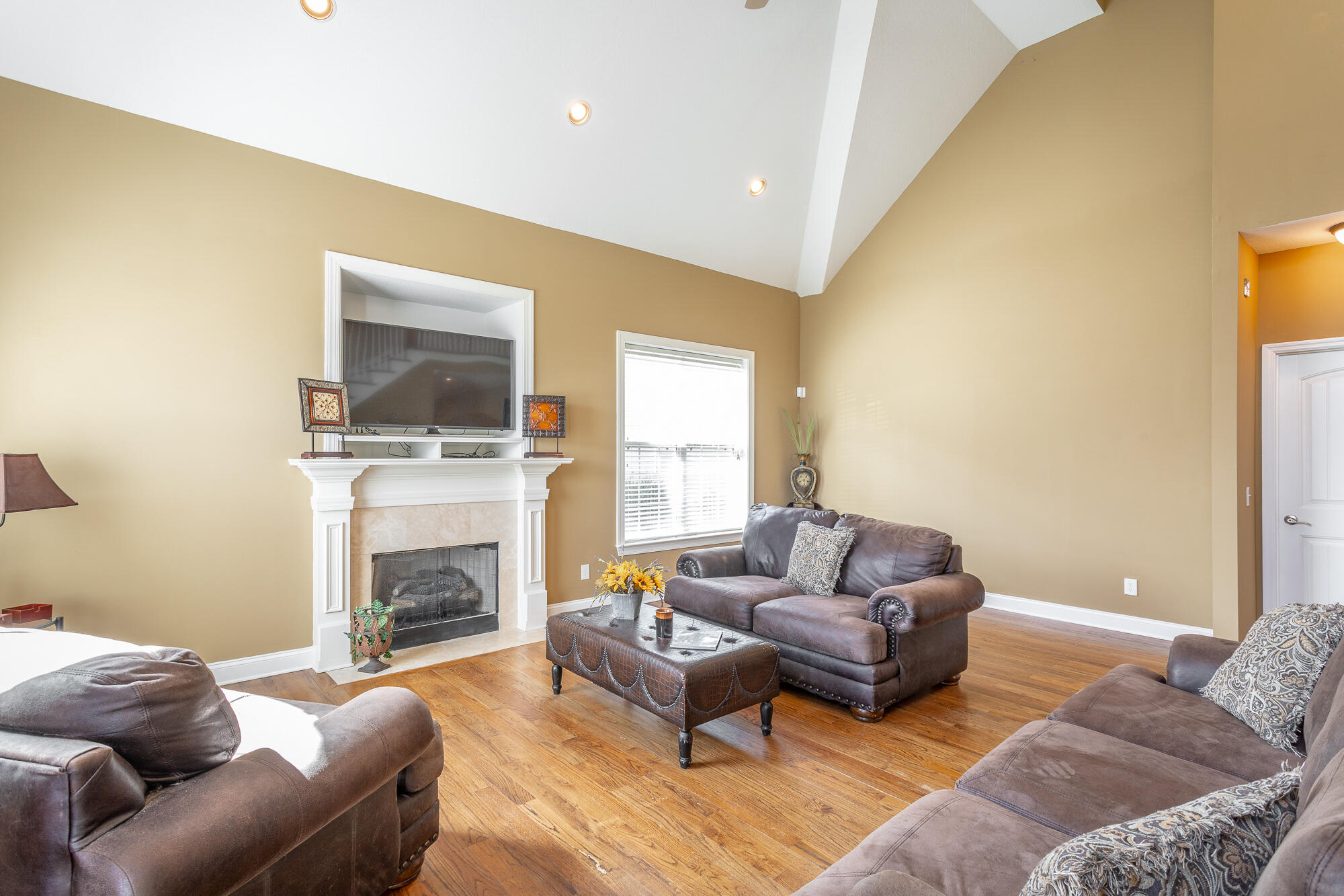 2261 Lake Mist Drive Chattanooga, TN 37421 - Photo 7 of 24 Great Room View