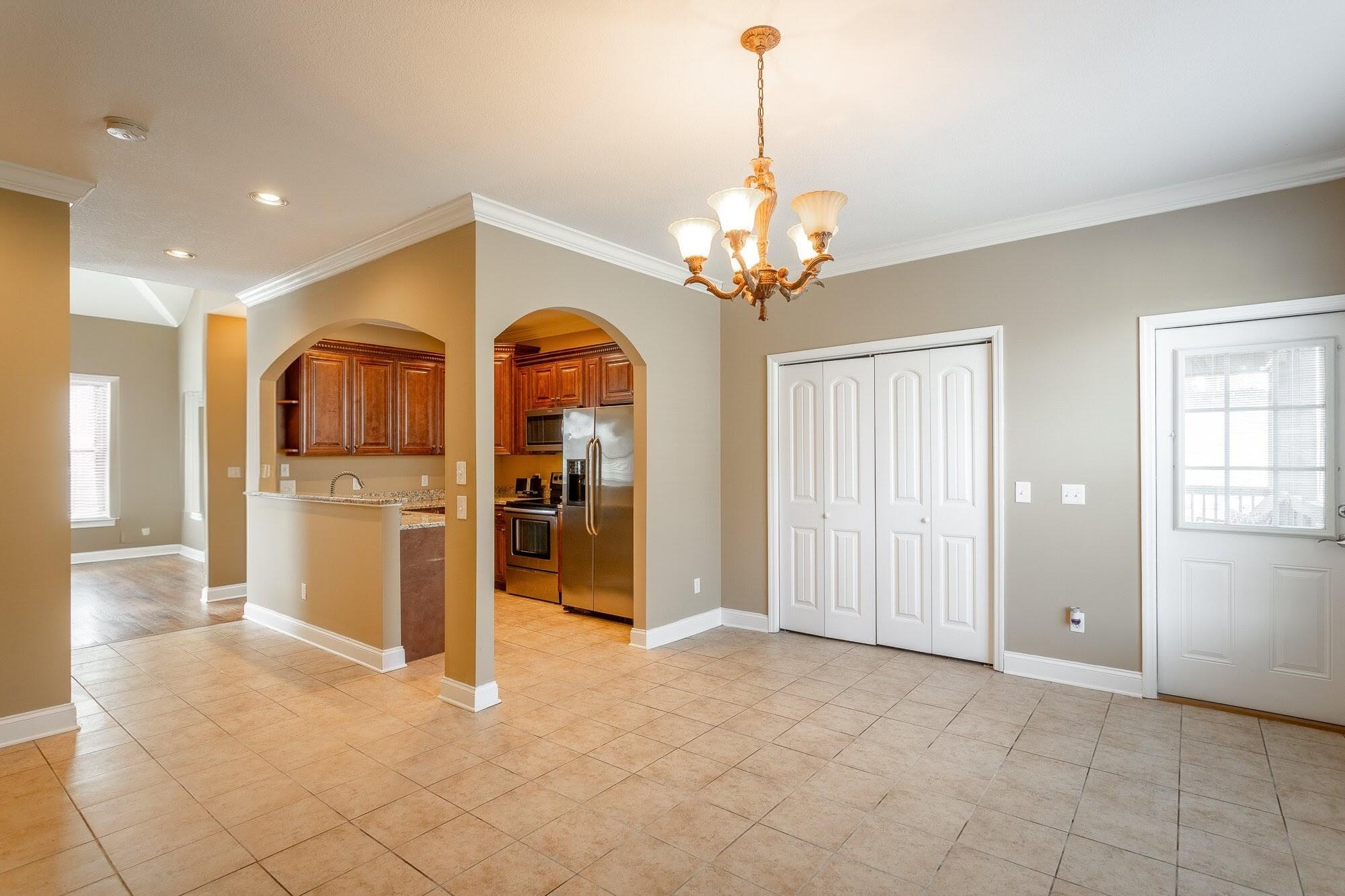 2261 Lake Mist Drive Chattanooga, TN 37421 - Photo 10 of 24 Open Dining