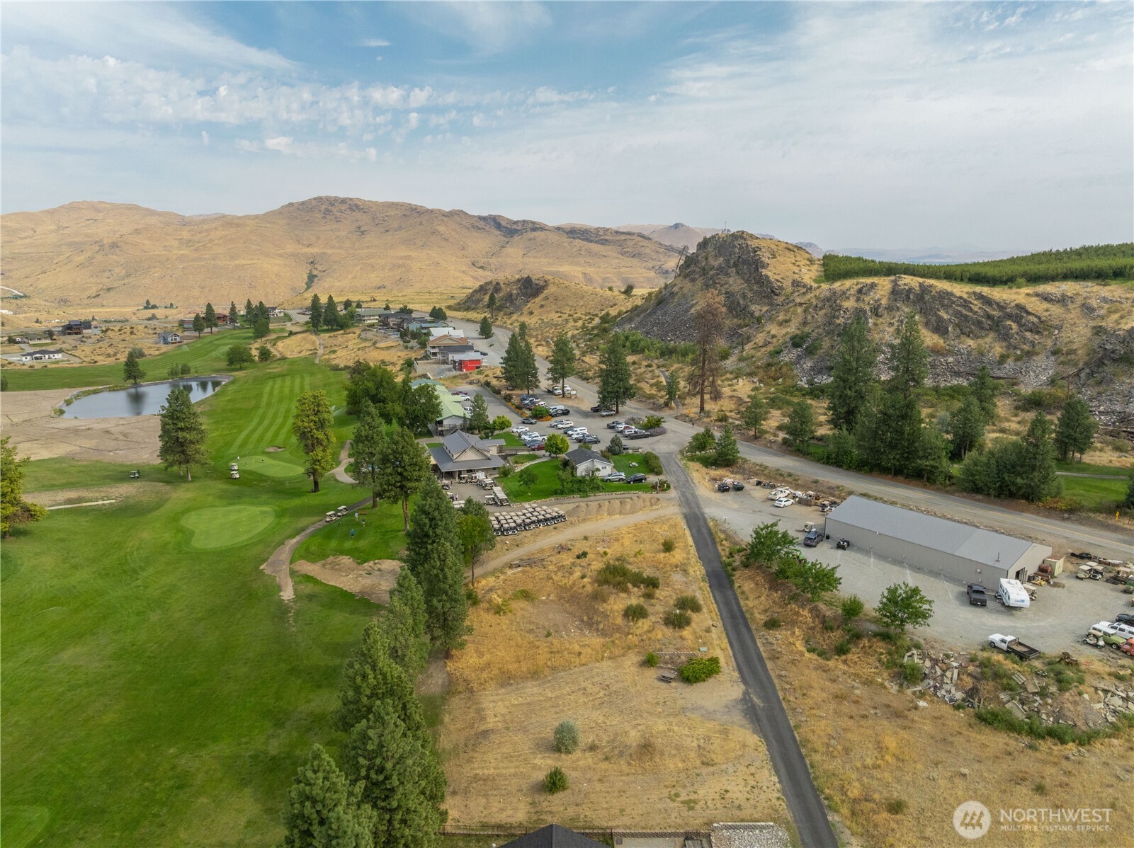 103 Golf Course Drive Pateros, WA 98846 - Photo 17 of 24 a view of a city