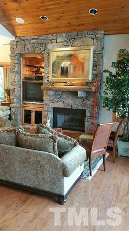 121 Spring Rock Road, Unit 1 Burnsville, NC 28714 - Photo 8 of 24 Gallery Image 8