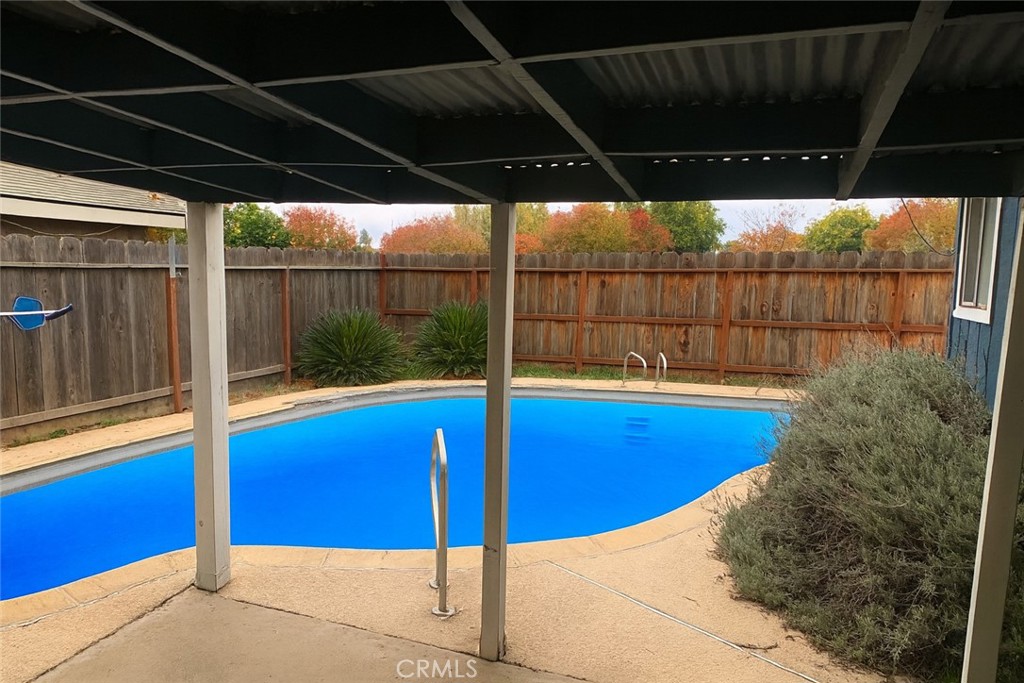 2757 Branco Avenue Merced, CA 95340 - Photo 21 of 24 a view of a backyard