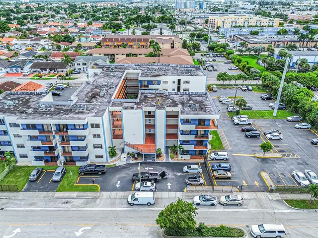 $299,900 | 1470 West 41st Street, Unit 201, Hialeah, FL 33012