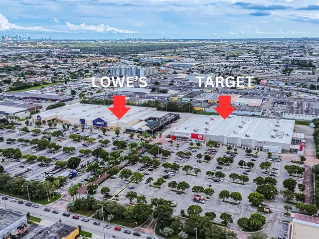 $299,900 | 1470 West 41st Street, Unit 201, Hialeah, FL 33012