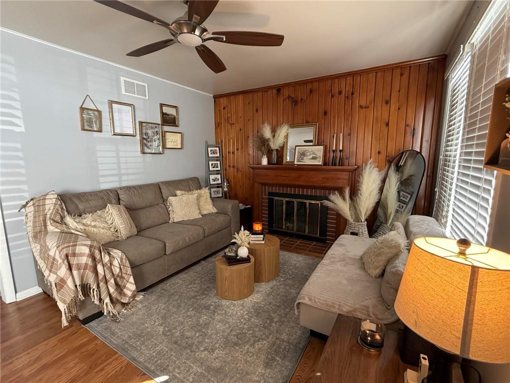 21 Oconnell Avenue Uniontown, PA 15401 - Photo 3 of 19