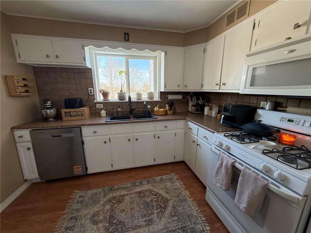 21 Oconnell Avenue Uniontown, PA 15401 - Photo 7 of 19